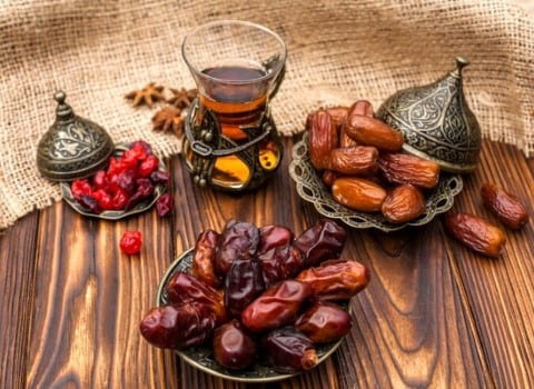 قیمت خرید خرما مضافتی خشک + فروش ویژه